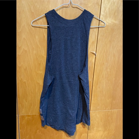 Pink tank top - Picture 2 of 2